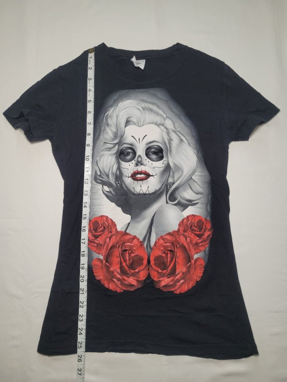 Marilyn Monroe Day of the Dead Sugar Skull T Shirt Red Rose Tattoo Style Medium - Picture 8 of 8